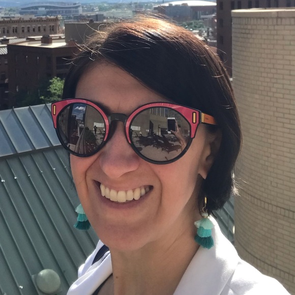 Meet your Poshers, Becky & Amy - Picture 3 of 3